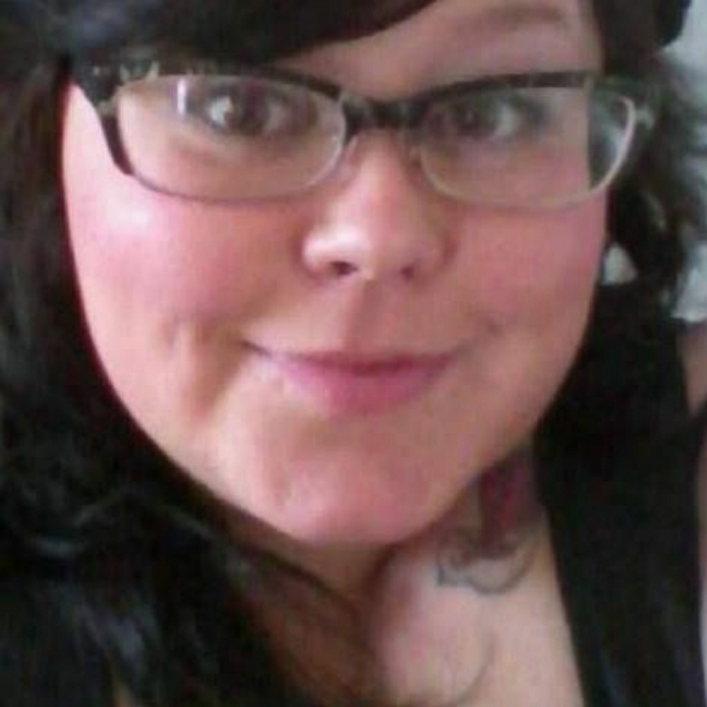 Meet your Posher, Fae